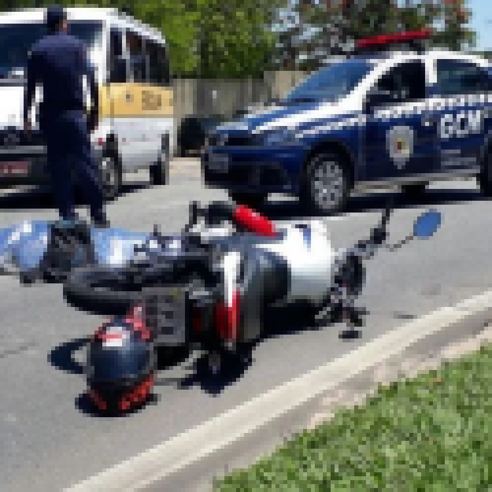 Motociclista morre em acidente na avenida Itavuvu