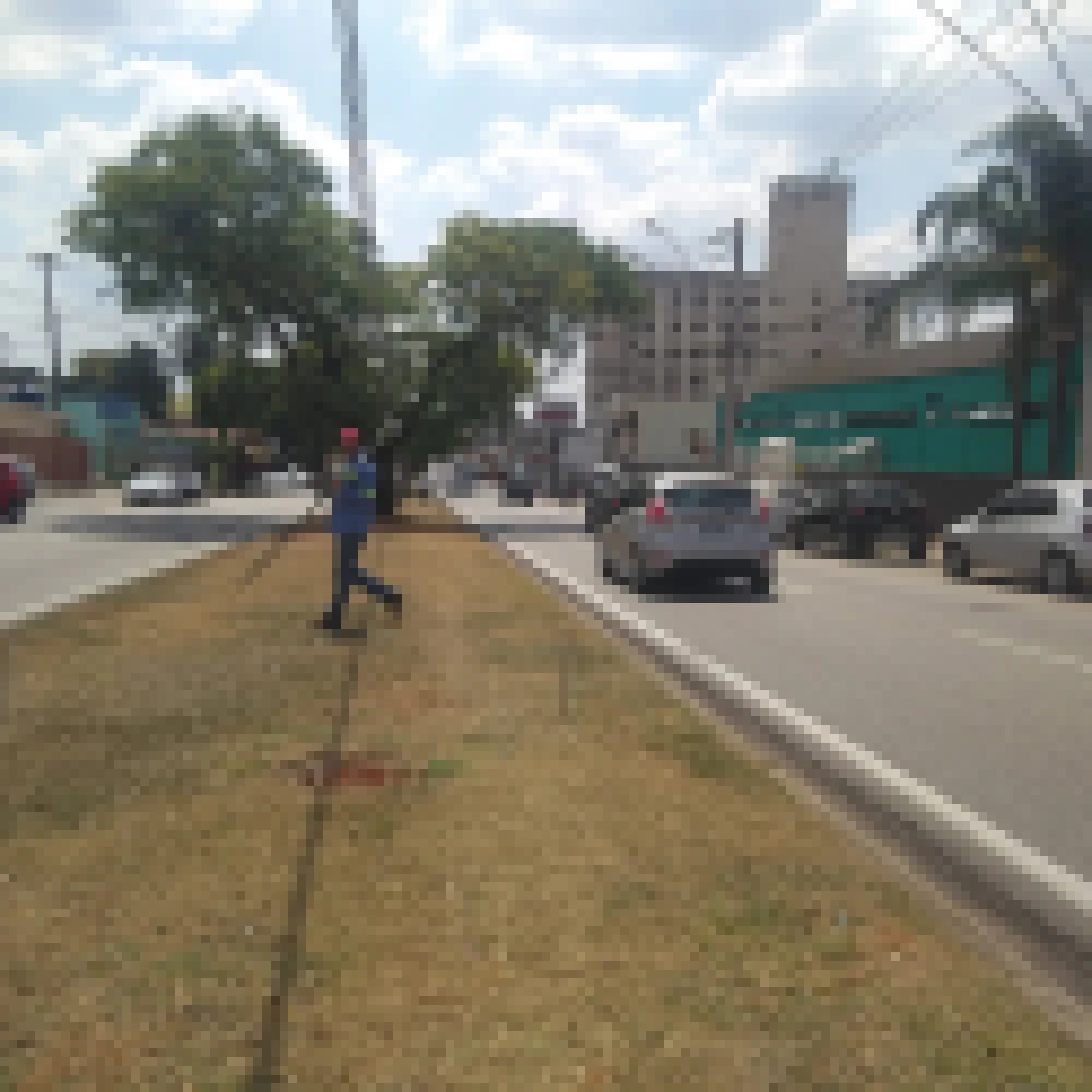 Terminal de TransferÃªncia da avenida Itavuvu Ã© parcialmente interditada para obras do BRT