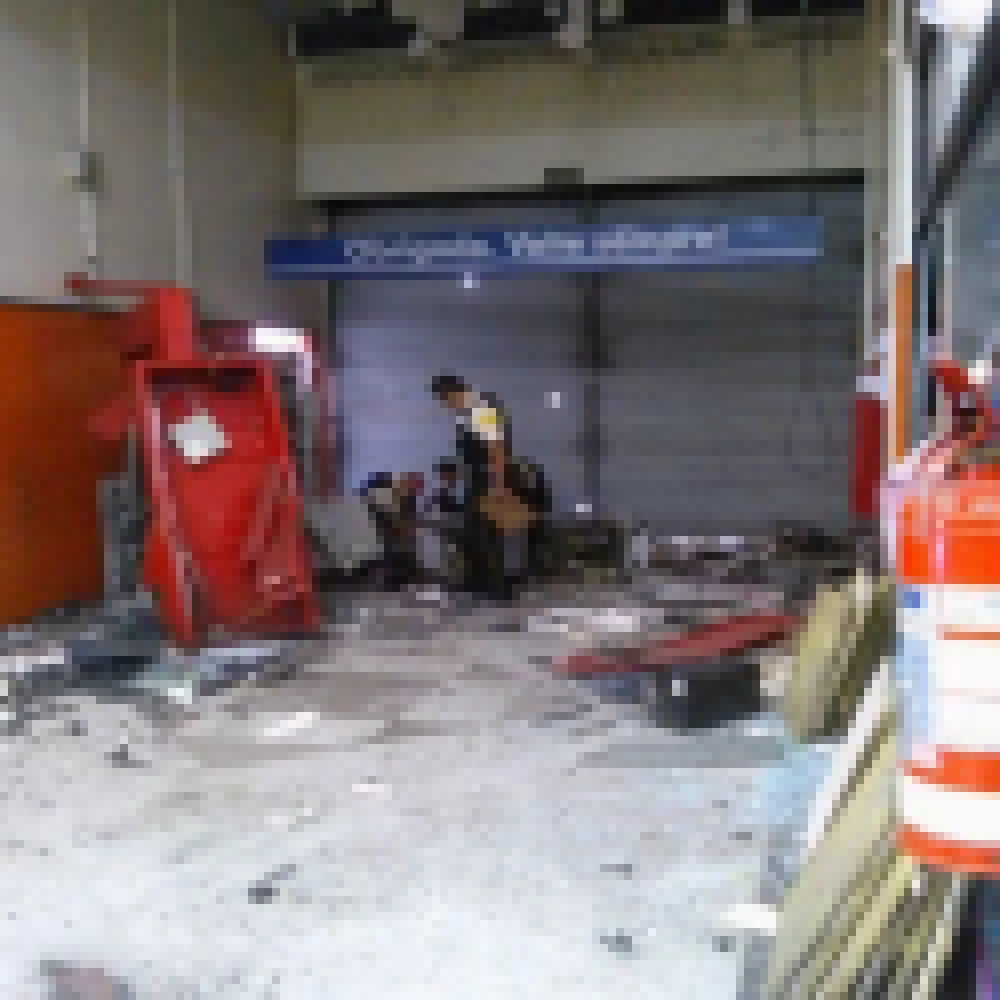 Bandidos explodem caixa eletrÃ´nico dentro da Coop Itavuvu