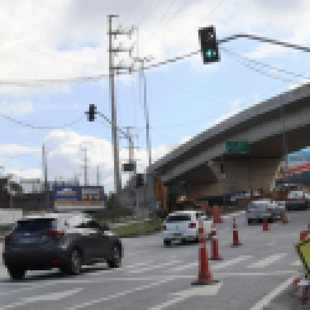 ConstruÃ§Ã£o de viaduto sobre a Avenida Itavuvu entra na reta final de obras