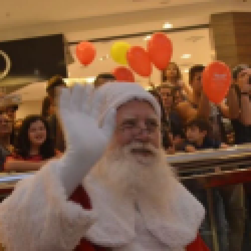 Chegada do Papai Noel inaugura decoraÃ§Ã£o de Natal no Shopping Cidade Sorocaba