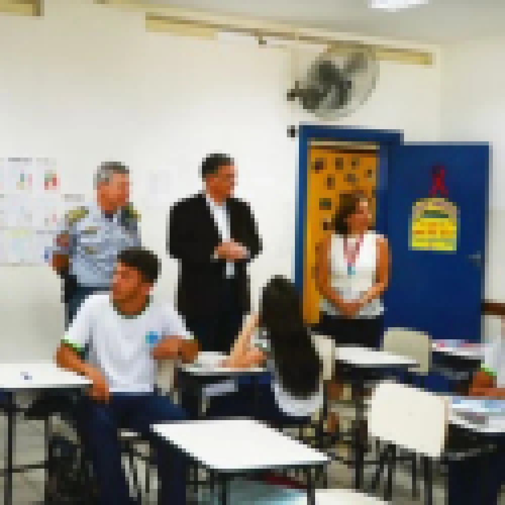 Prefeito JosÃ© Crespo visita ColÃ©gio da PolÃ­cia Militar de Sorocaba
