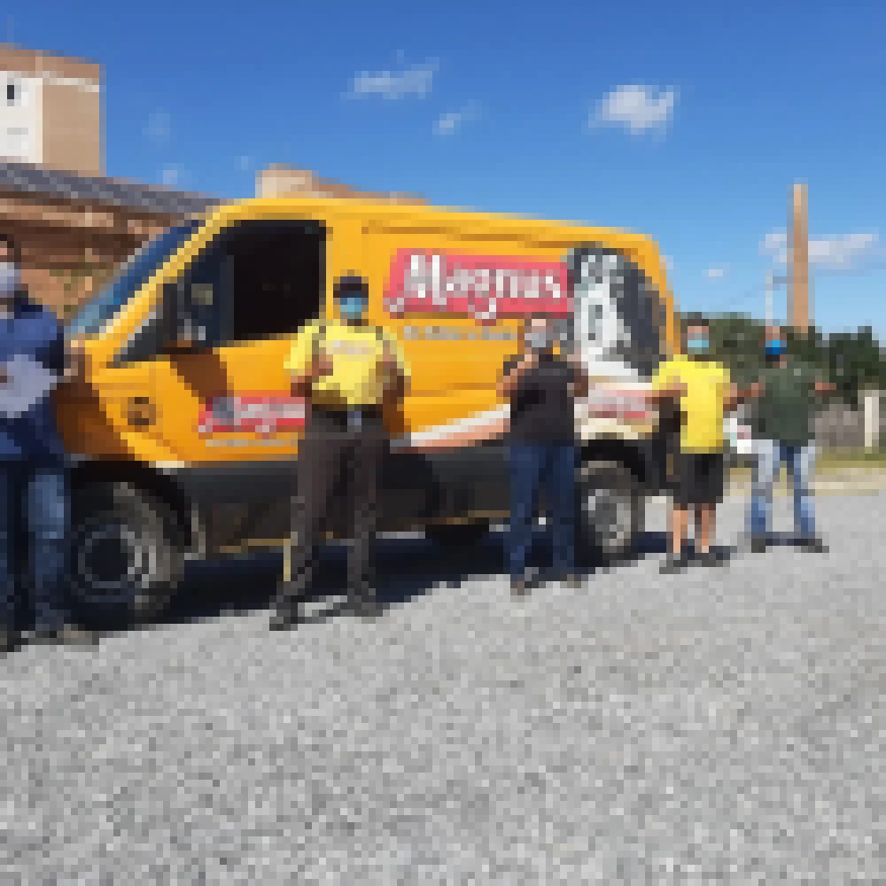 Magnus doa 1,2 tonelada de raÃ§Ã£o para campanha de arrecadaÃ§Ã£o realizada pela Prefeitura de Sorocaba