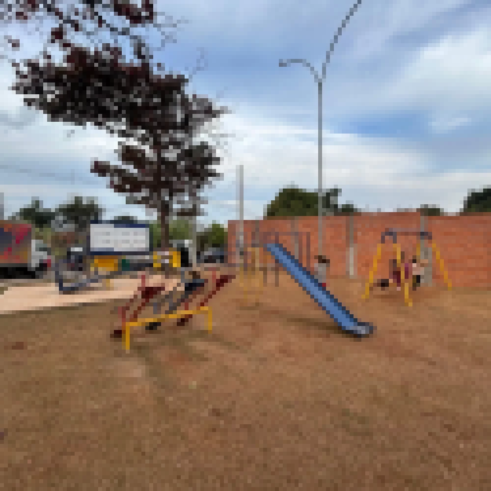Vereador Caio Oliveira entrega playground e melhorias urbanas na Vila Louzada com apoio de emenda parlamentar