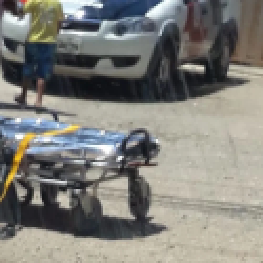 Acidente envolvendo tÃ¡xi na estrada IperÃ³-Sorocaba mobiliza resgate do Corpo de Bombeiros