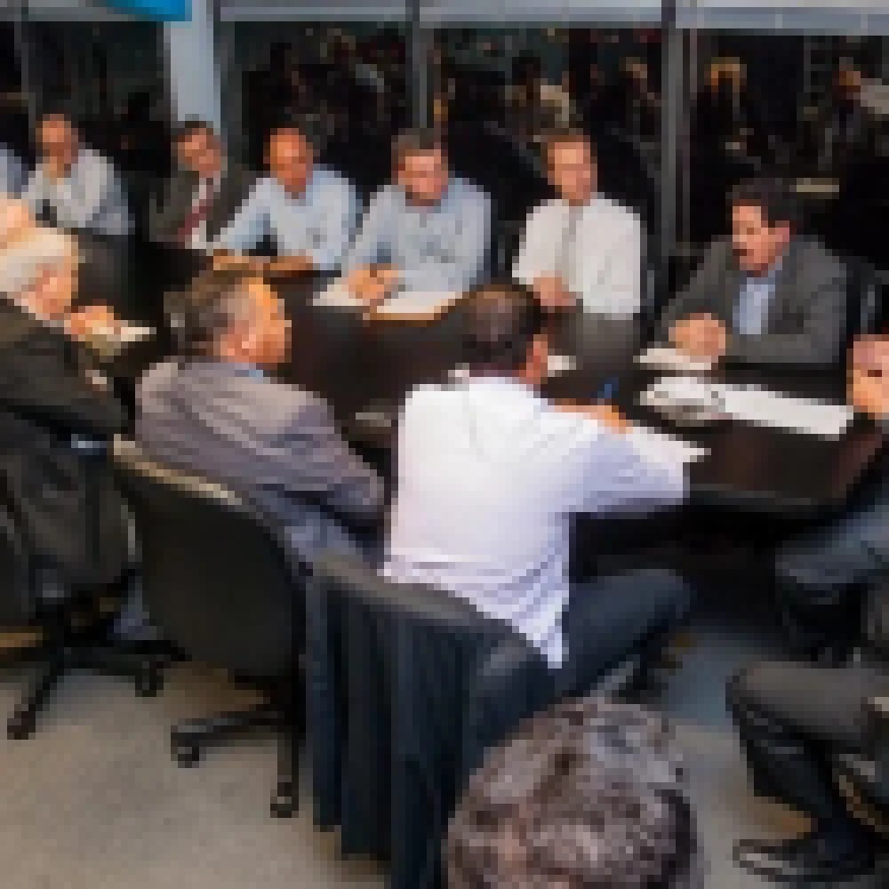 Reforma administrativa reduz cargos comissionados e 6 secretarias