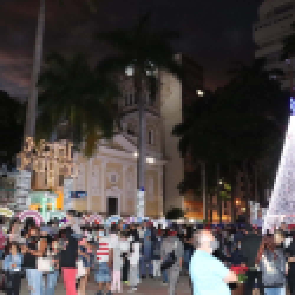 LanÃ§amento da decoraÃ§Ã£o e programaÃ§Ã£o especiais do â€œSorocaba Iluminada â€“ Natal 2021â€� nas praÃ§as centrais Ã© repleto de atraÃ§Ãµes para toda a famÃ­lia