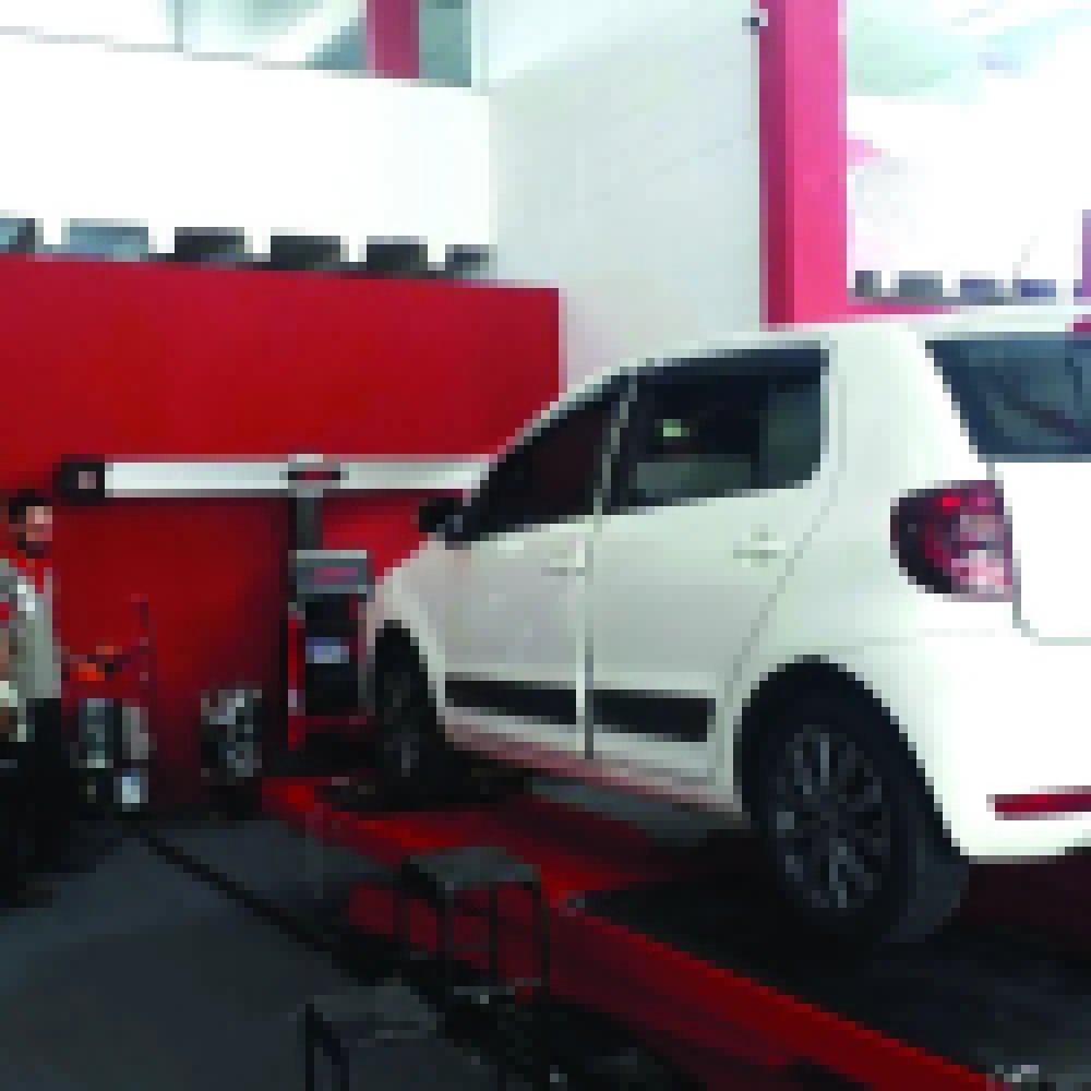 Centro Automotivo TopCar inaugura unidade na Avenida Itavuvu