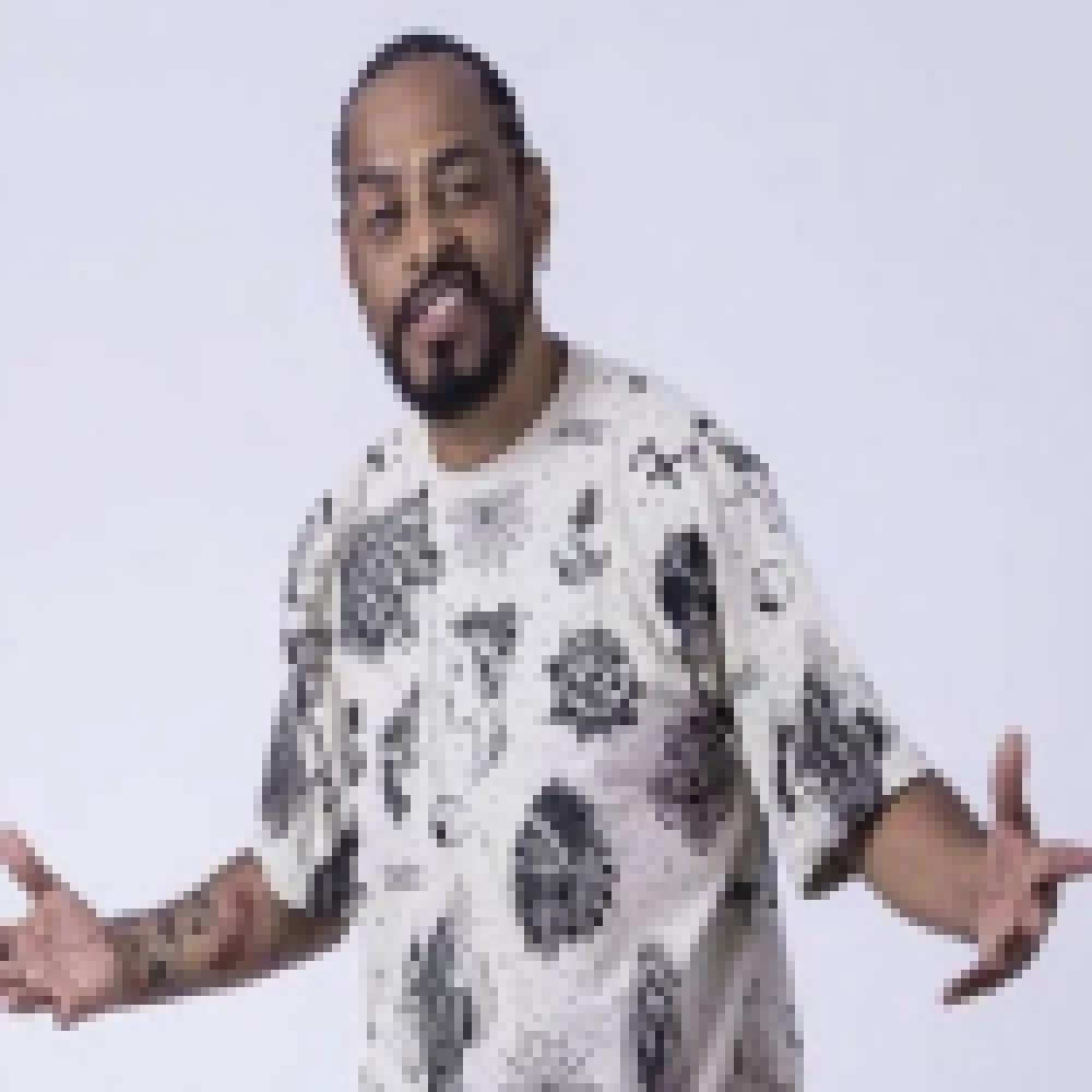 Toca do LeÃ£o SurfBar traz rapper ThaÃ­de com direito Ã  tarde de autÃ³grafos