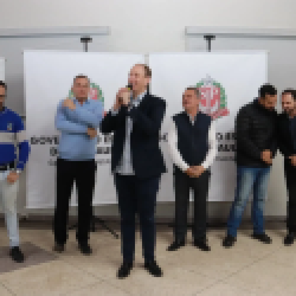 196 famÃ­lias do Jardim Humberto de Campos recebem tÃ­tulos de propriedade de imÃ³veis nesta quarta-feira (10)