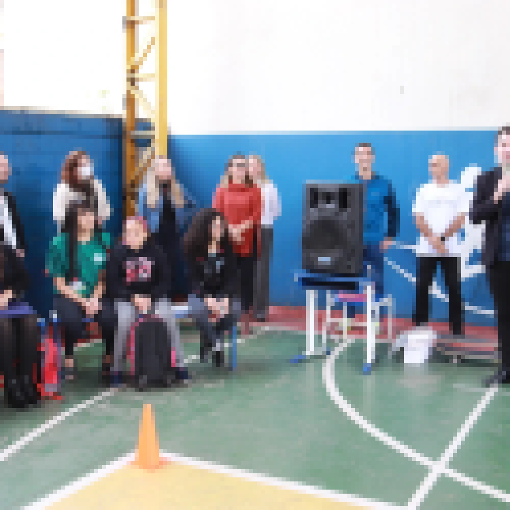 Alunos da rede pÃºblica municipal tÃªm aula inaugural de skate pelo projeto â€œEu Pratico Esporte Educacional Escolarâ€�