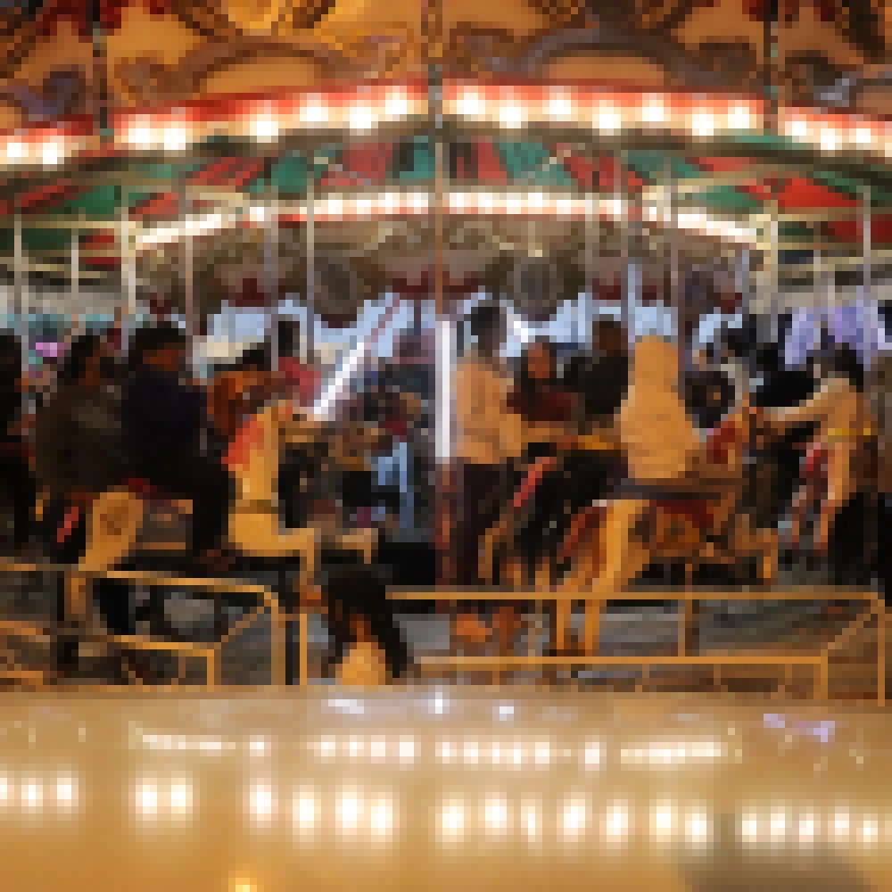 LanÃ§amento da decoraÃ§Ã£o e programaÃ§Ã£o especiais do â€œSorocaba Iluminada â€“ Natal 2021â€� nas praÃ§as centrais Ã© repleto de atraÃ§Ãµes para toda a famÃ­lia