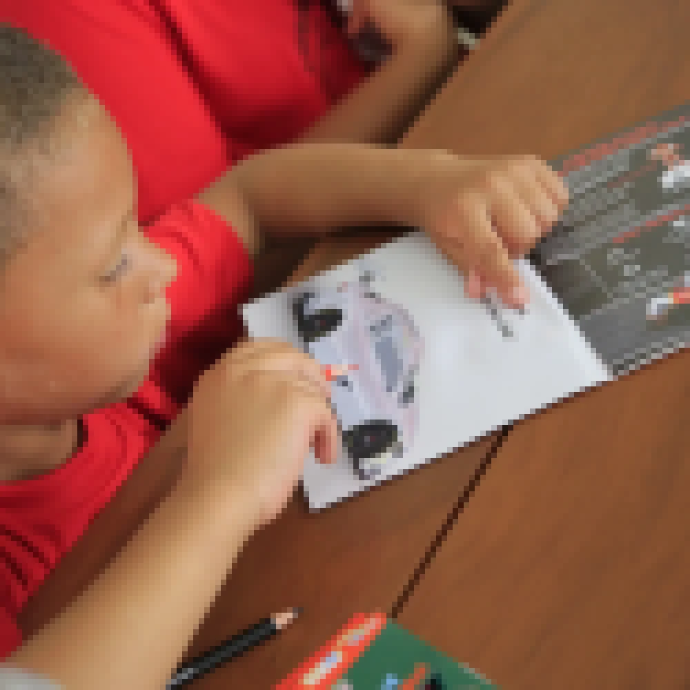 Bandeiras Centro Empresarial recebe 170 atendidos da Pastoral do Menor para tour educativo e cultural