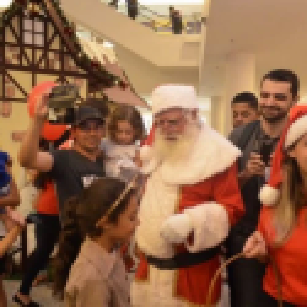 Chegada do Papai Noel inaugura decoraÃ§Ã£o de Natal no Shopping Cidade Sorocaba