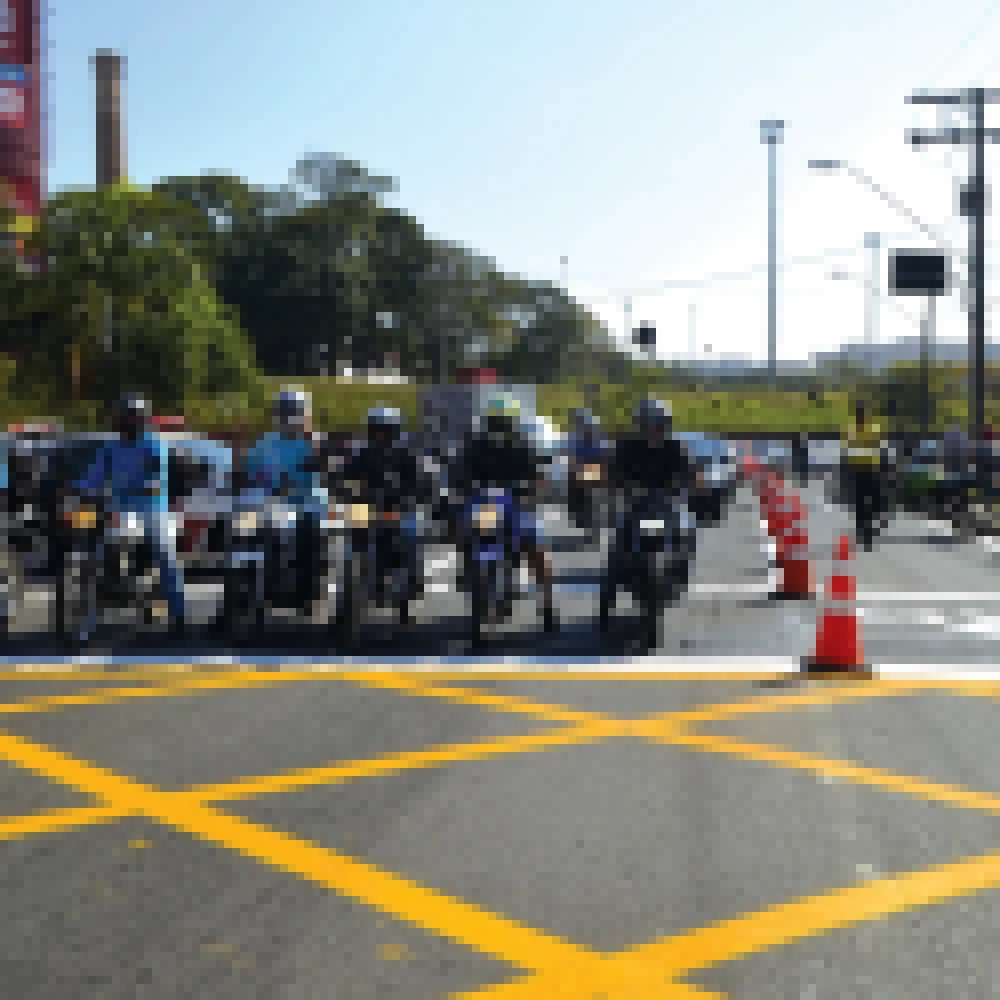 Cruzamento da Avenida Edward FruFru com a rua AtanÃ¡sio Soares ganharÃ¡  faixa exclusiva para motociclistas