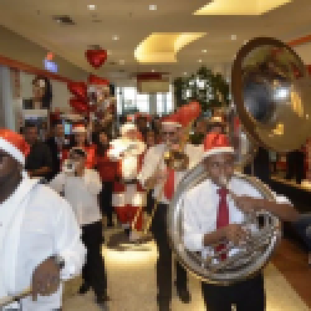 Chegada do Papai Noel inaugura decoraÃ§Ã£o de Natal no Shopping Cidade Sorocaba