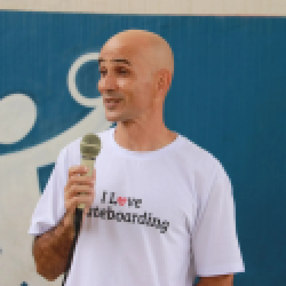 Alunos da rede pÃºblica municipal tÃªm aula inaugural de skate pelo projeto â€œEu Pratico Esporte Educacional Escolarâ€�