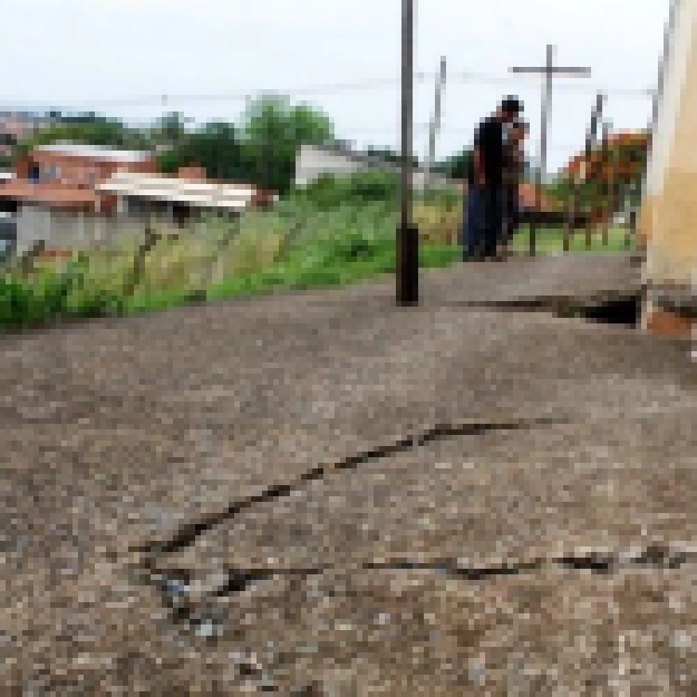 Rodrigo Manga cobra CDHU sobre manutenÃ§Ã£o no Residencial â€˜Sorocaba Kâ€™