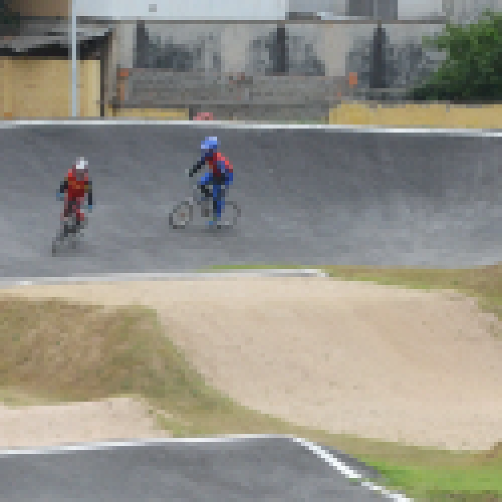 Centro Esportivo Pinheiros tem aulas gratuitas de Bicicross