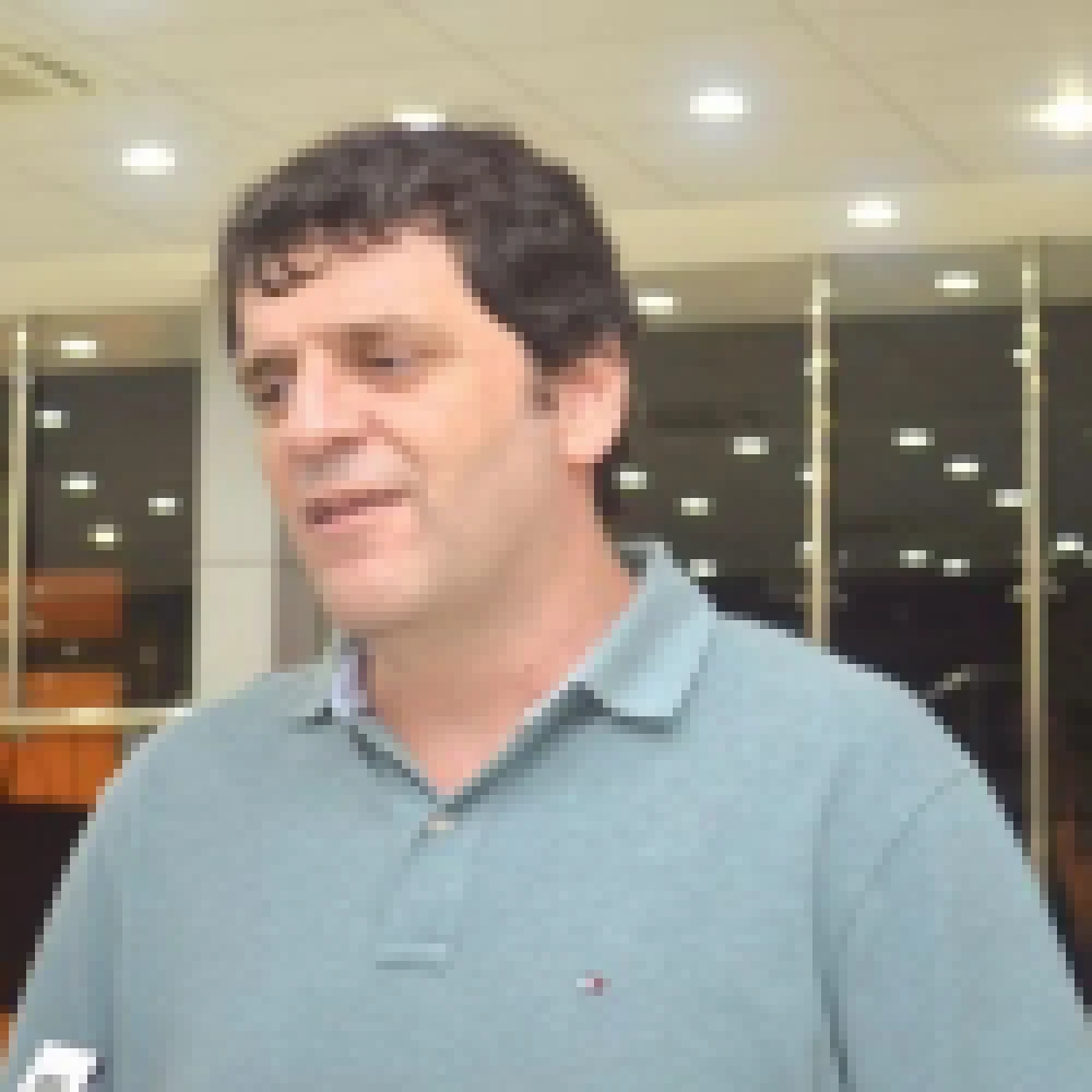 LÃ­der de mercado, SAF reinaugura loja na Saliba Motta