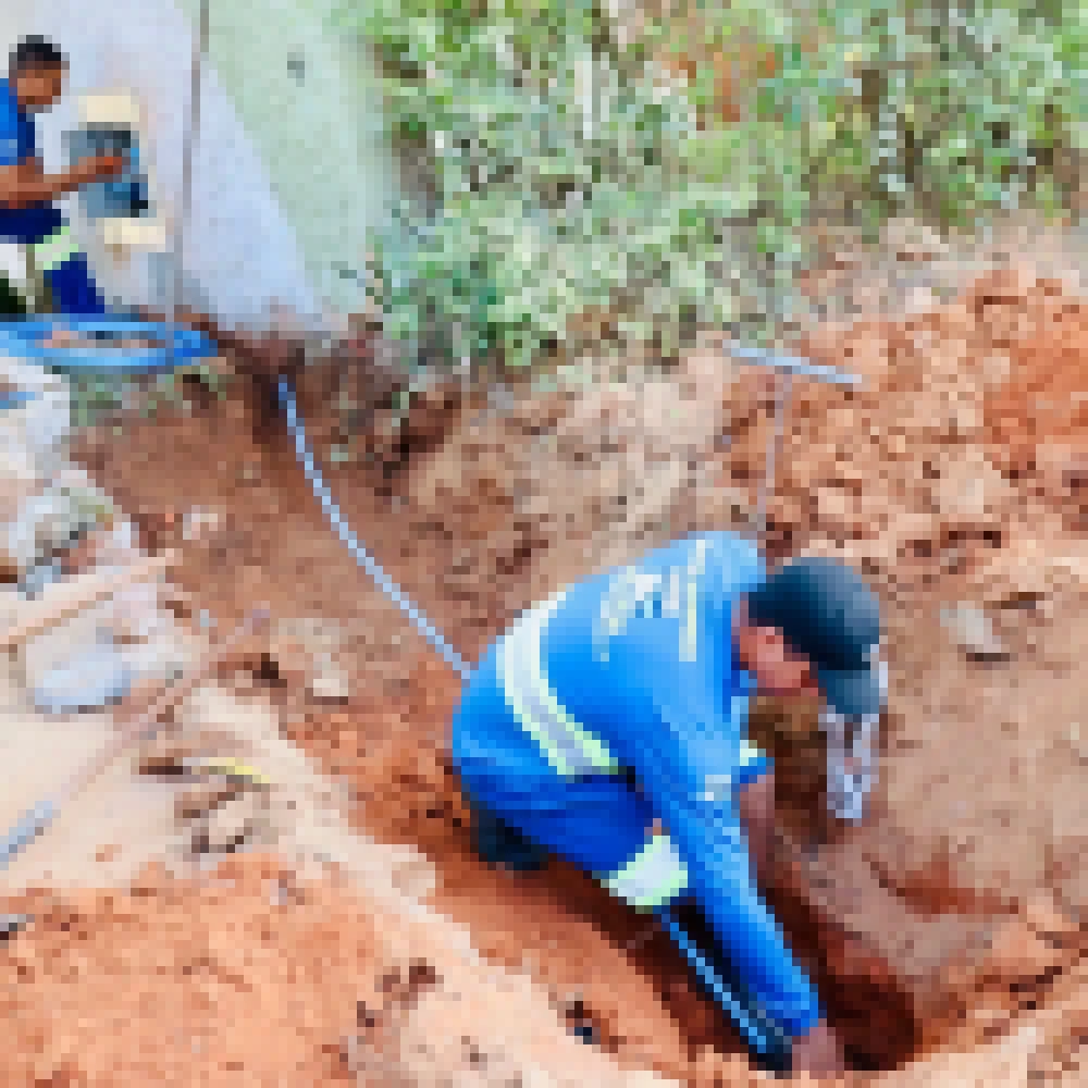 Saae/Sorocaba realiza ligaÃ§Ãµes residenciais de Ã¡gua no bairro Campininha
