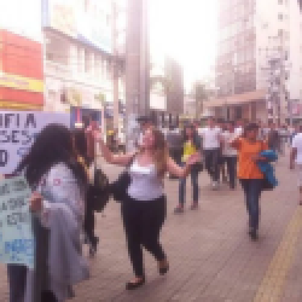 Acompanhe as imagens da ManifestaÃ§Ã£o que estÃ¡ ocorrendo hoje em Sorocaba