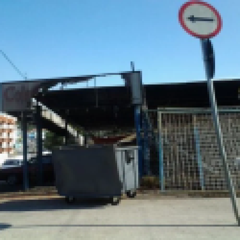 Loja de VeÃ­culos Ã© incendiada na Avenida Itavuvu