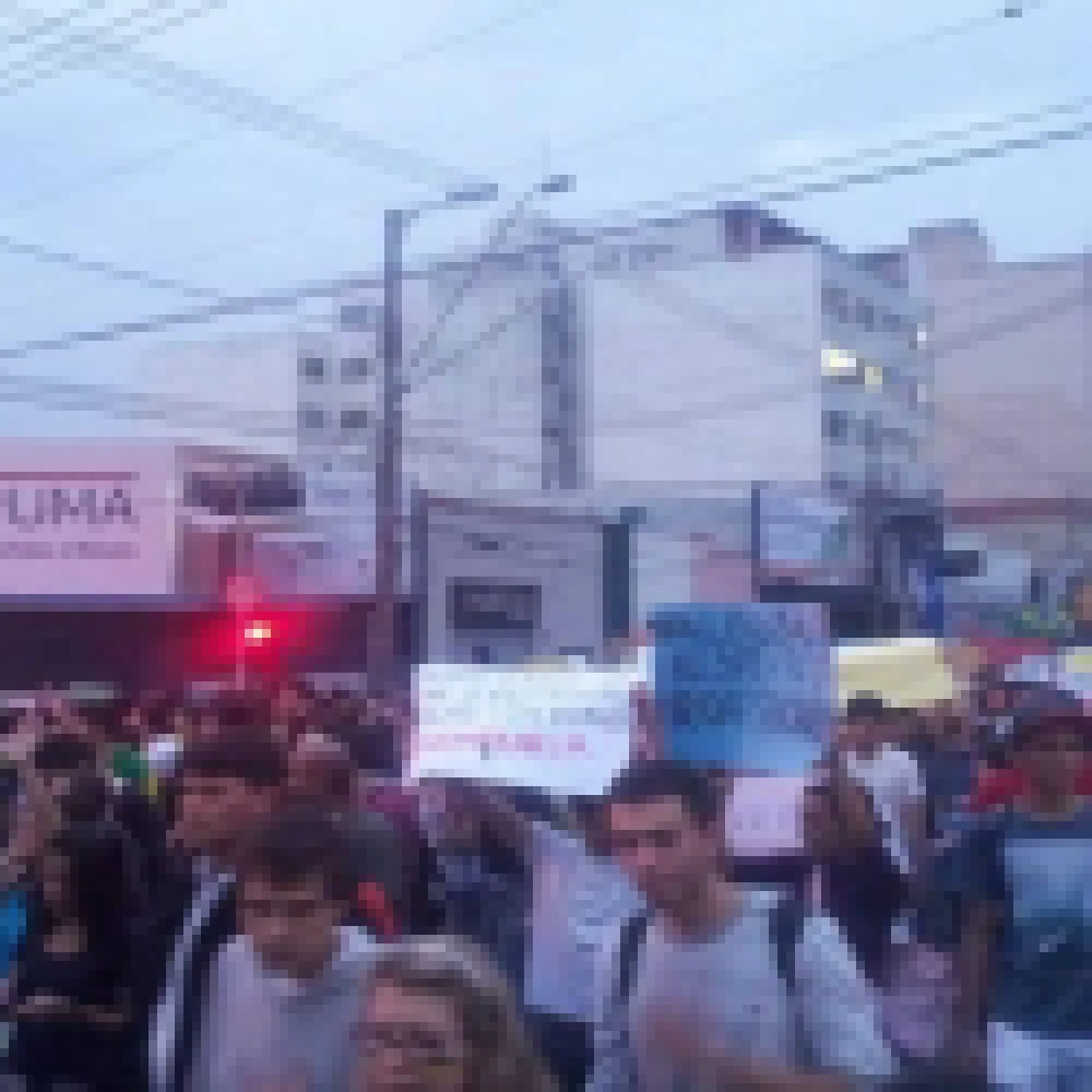 Acompanhe as imagens da ManifestaÃ§Ã£o que estÃ¡ ocorrendo hoje em Sorocaba