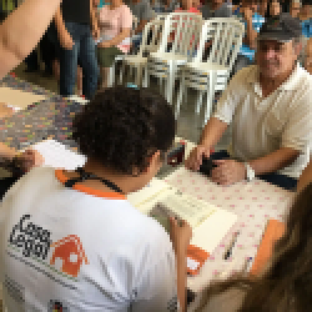 130 famÃ­lias recebem tÃ­tulo de posse de suas casas em Sorocaba