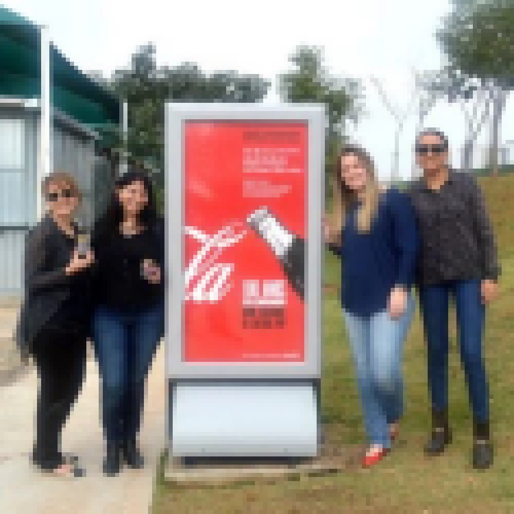 ExposiÃ§Ã£o sobre o centenÃ¡rio da garrafa da Coca-Cola segue atÃ© domingo