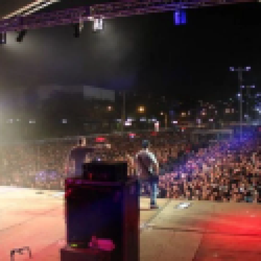 Veja imagens da noite de ontem, com show do CPM 22, na Festa Junina de Votorantim
