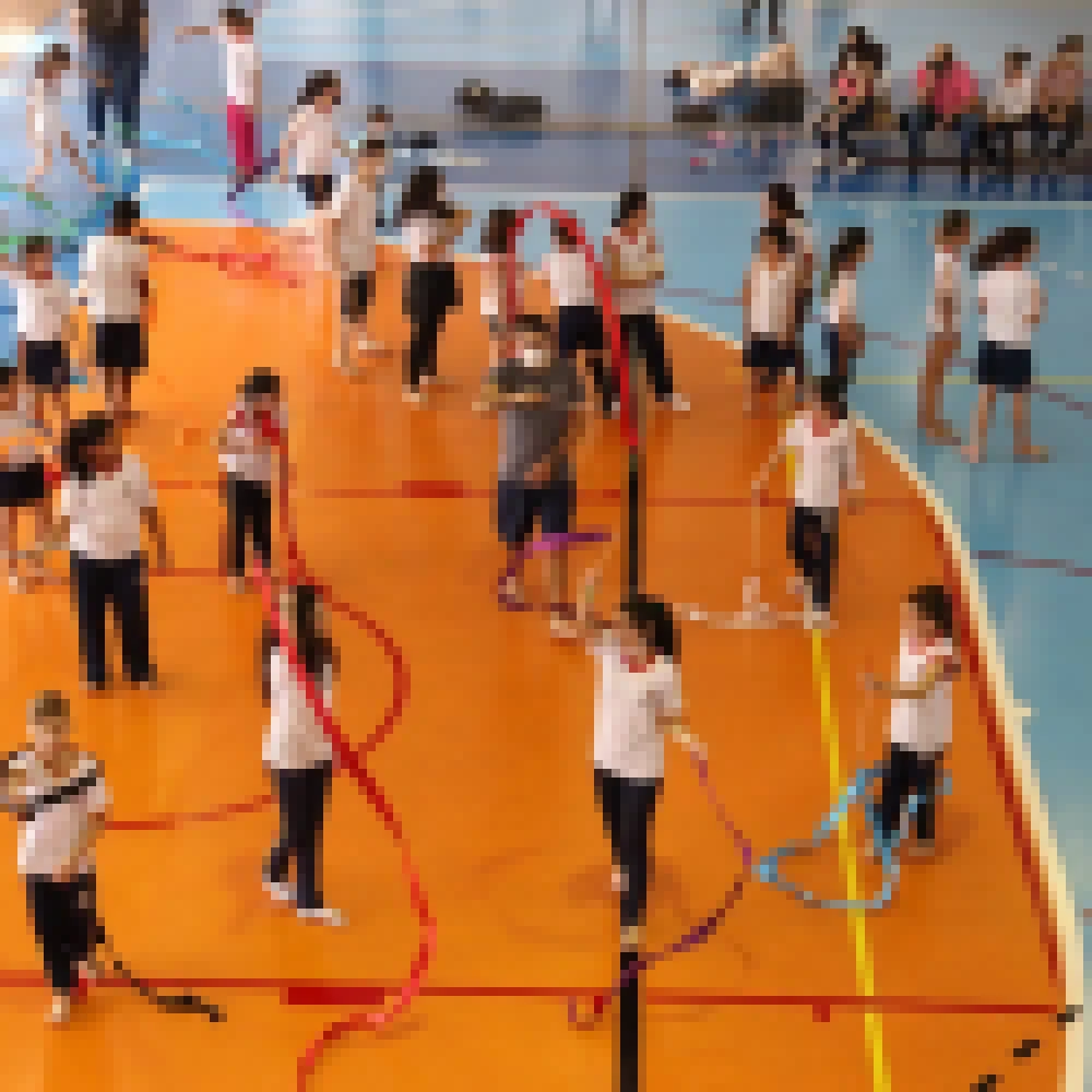 Prefeitura proporciona visita ao Sesc para alunos da rede municipal atendidos pelos projetos â€œEu Pratico Esporte Educacional Escolarâ€� e â€œCaravana Esportiva