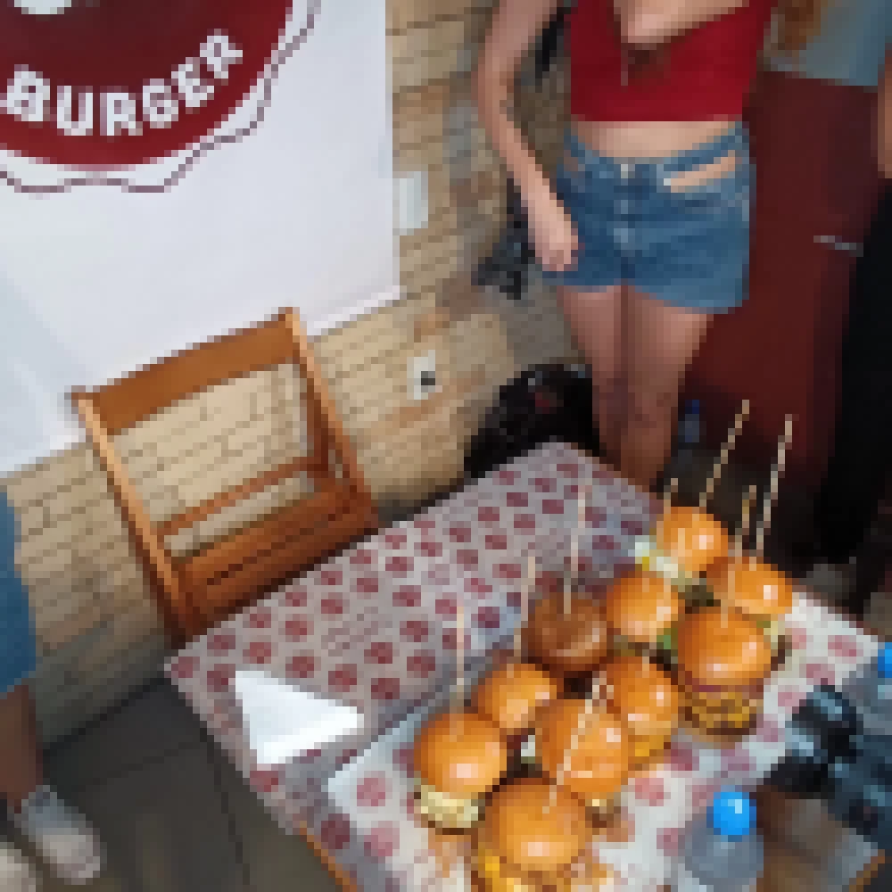 DINI'S BURGUER (11).jpeg