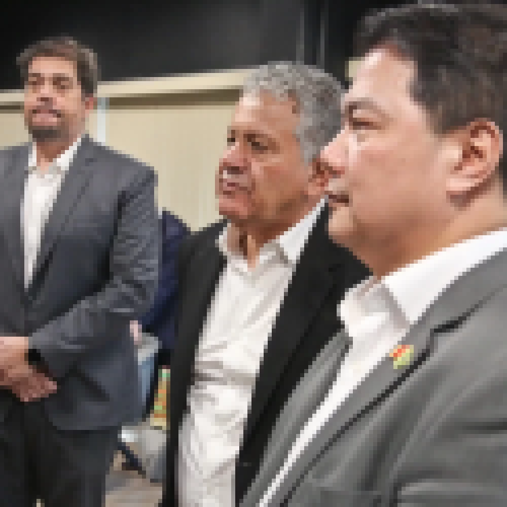 Vereador Izídio participa de reunião com empresários chineses no Parque Tecnológico
