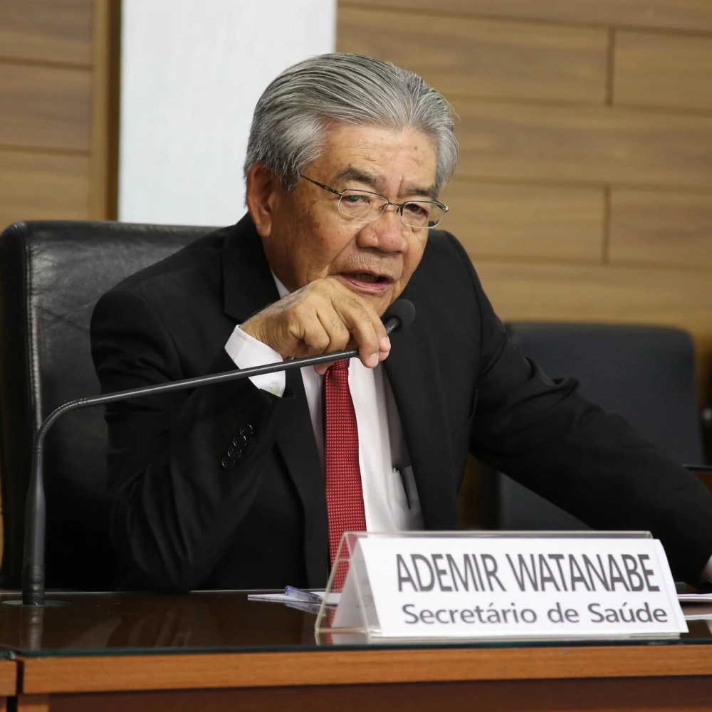 Jaqueline Coutinho nomeia Ademir Watanabe como secretário de Saúde