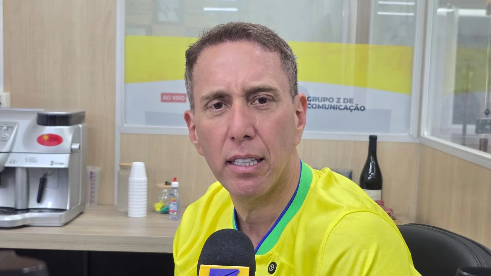 Manga é expulso do partido Republicanos