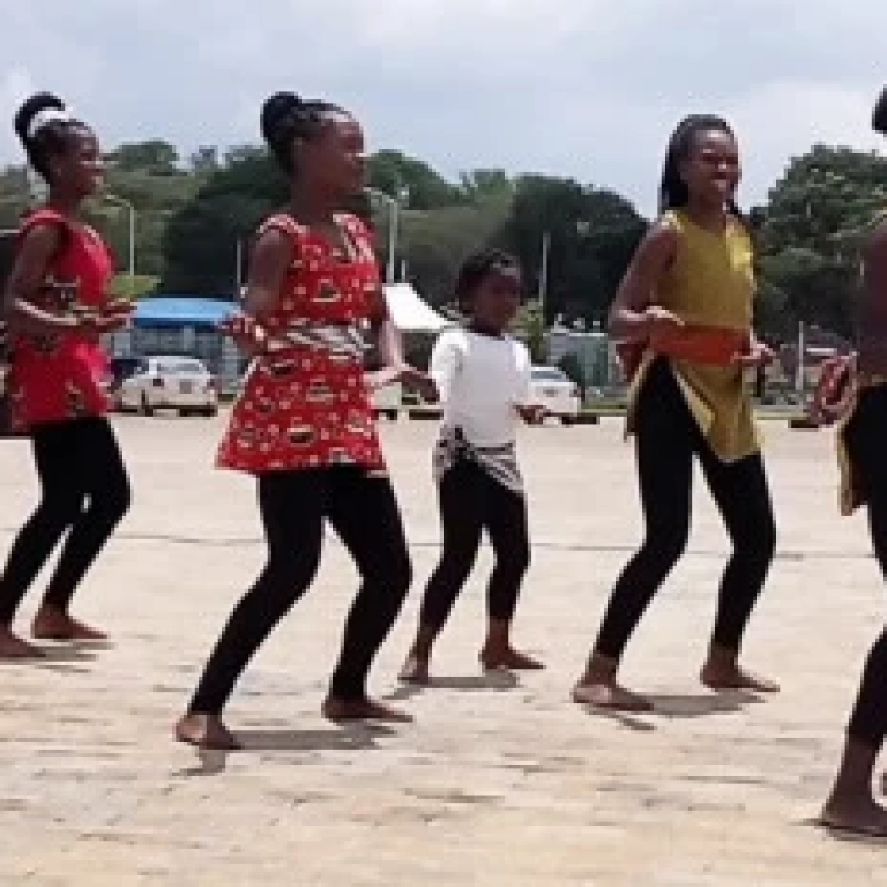 Jovens da África apresentarão gratuitamente o espetáculo ‘Mizimu’ no Sesc Sorocaba