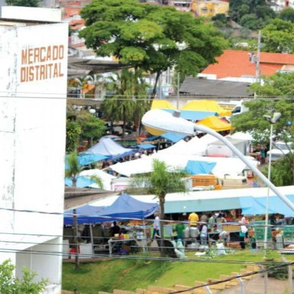 Mercado Distrital: apesar de abandonado, local é referência em compras na Zona Norte