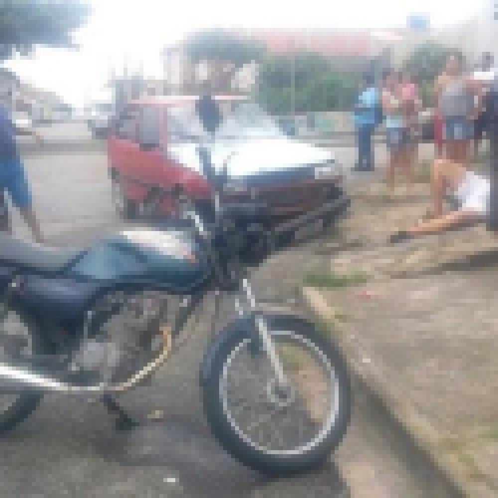 Motociclista é atingido por veículo no Parque Vitória Régia e fica ferido