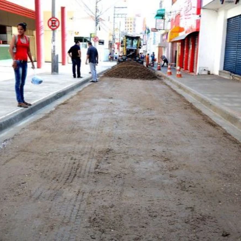 Obras da Rua Brigadeiro Tobias estão em ritmo acelerado