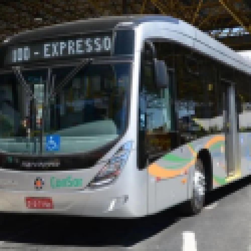 Ônibus movido a energia limpa está em teste na linha do Expresso