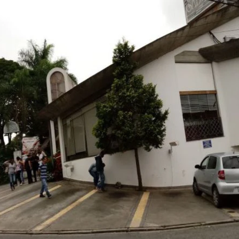 Padaria encerra as atividades e funcionários são pegos de surpresa