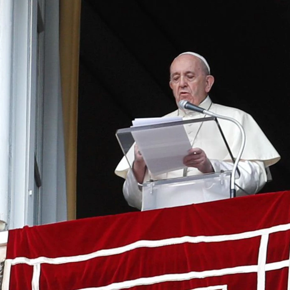 Papa não conduzirá missas de Ano Novo em razão de dor ciática