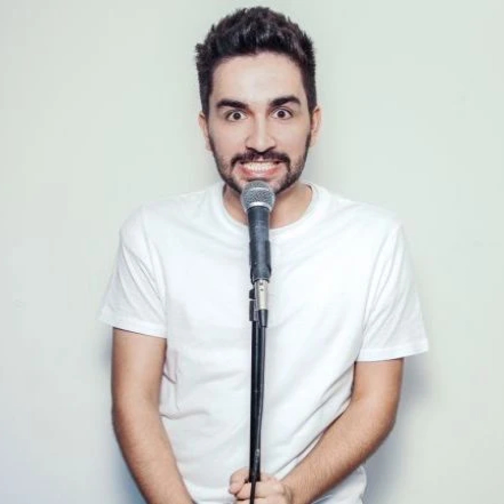 Para festejar Dia do Comediante, Shopping Cidade Sorocaba promove show de stand-up com Daniel Murillo