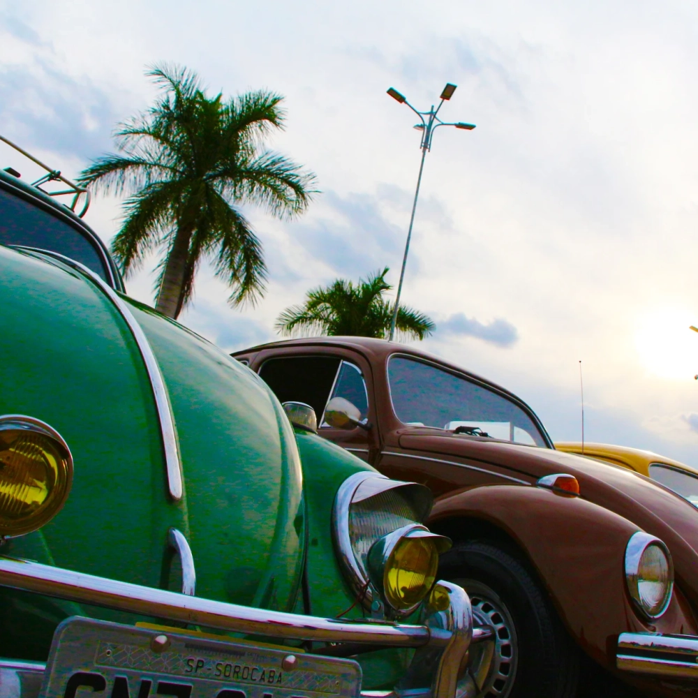 Praça de Eventos de Votorantim recebe Encontro de Carros Antigos