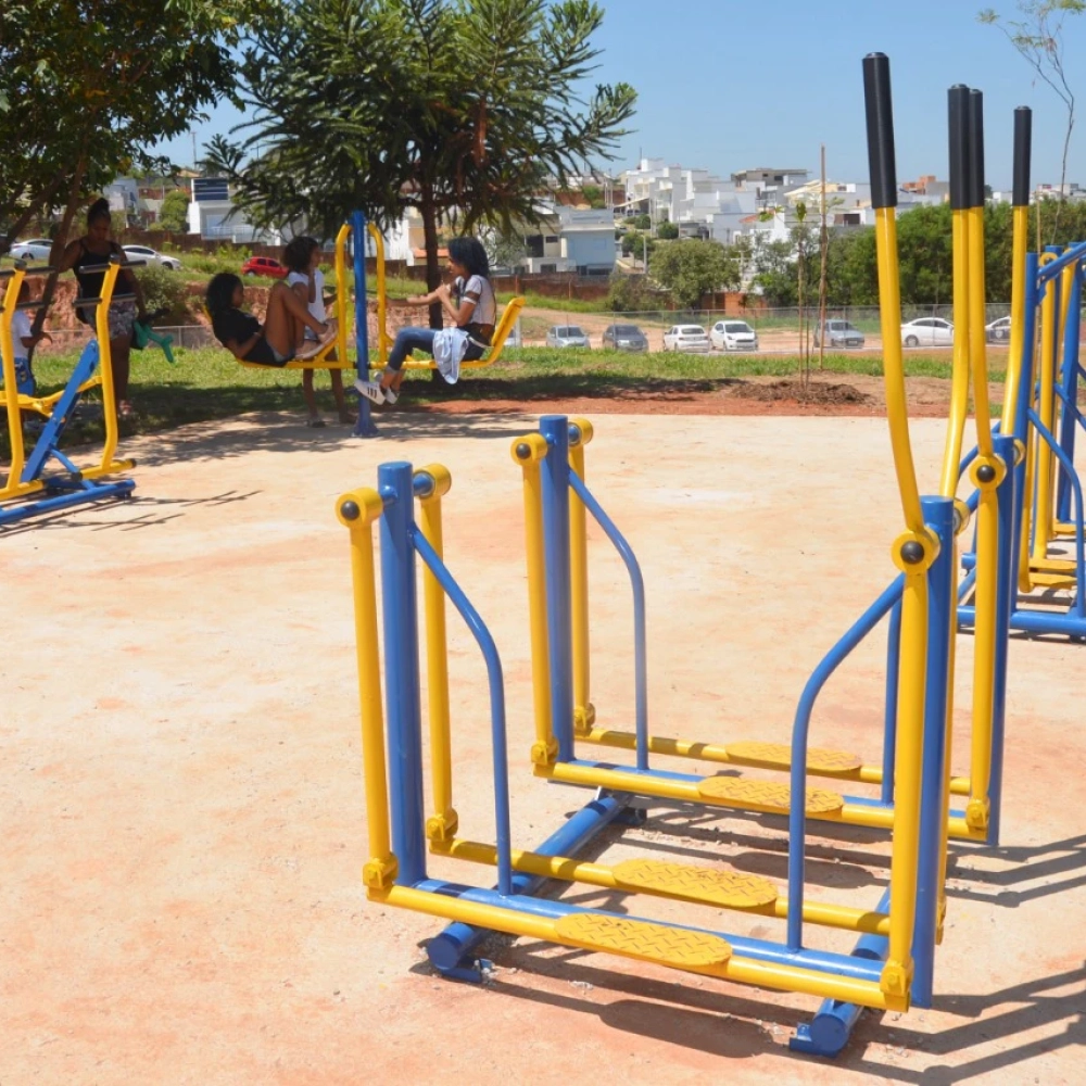 Prefeito José Crespo entrega revitalização no Parque São Bento, região onde concentra mais de 50 mil habitantes