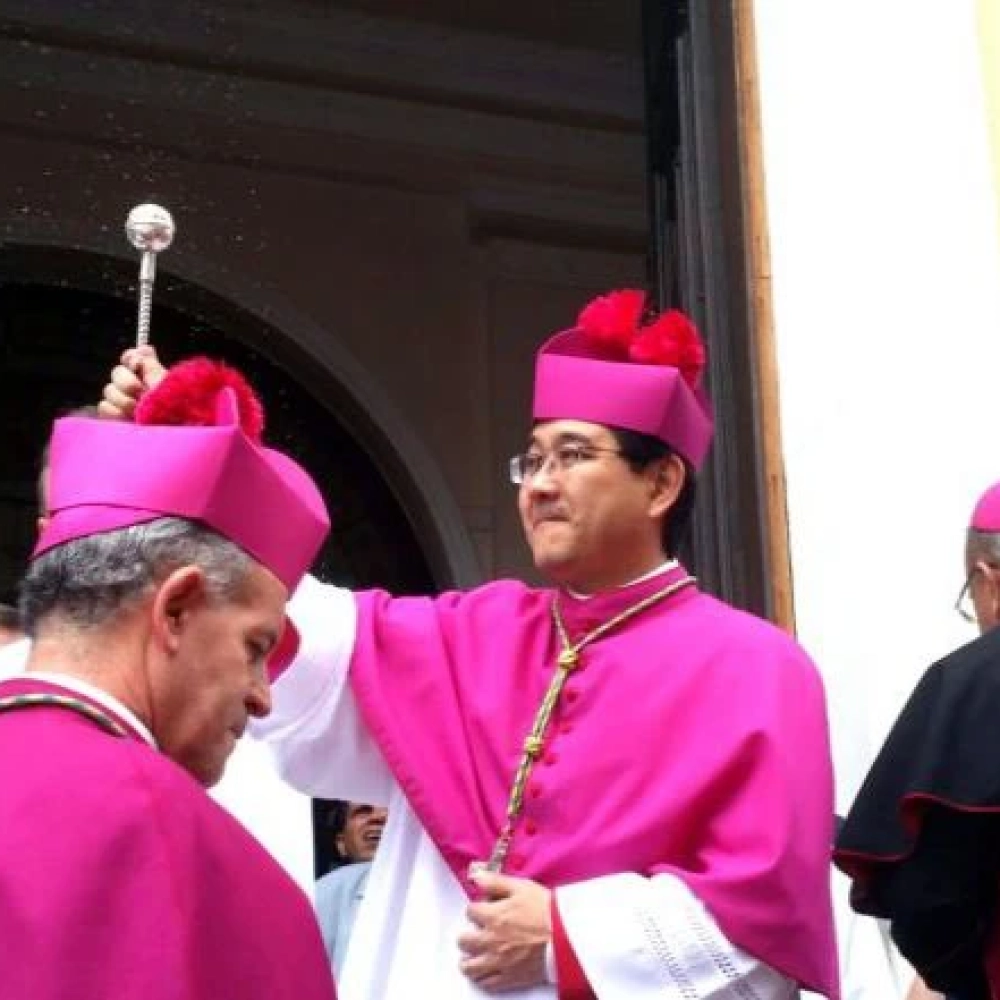 Prefeito participa da celebração Eucarística de posse do novo Arcebispo