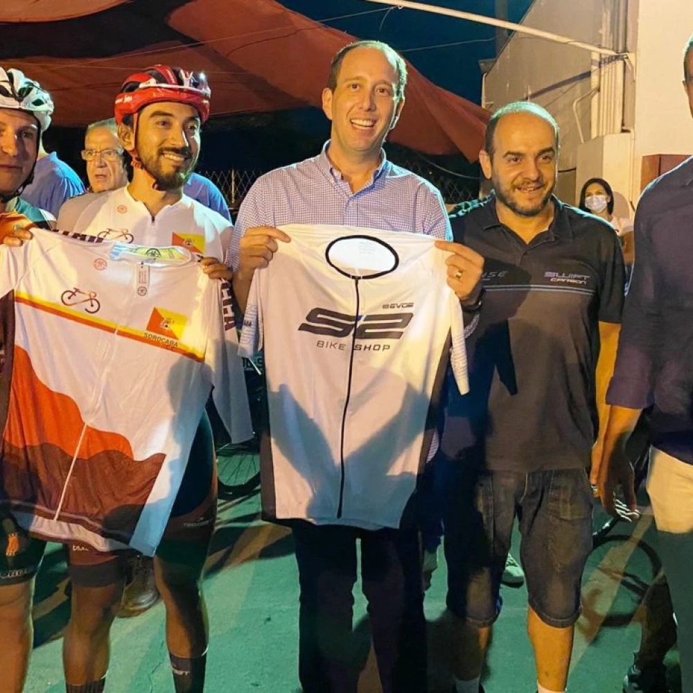 Prefeitura atende a demandas de melhorias para treino de ciclistas na Av. Fernando Stecca