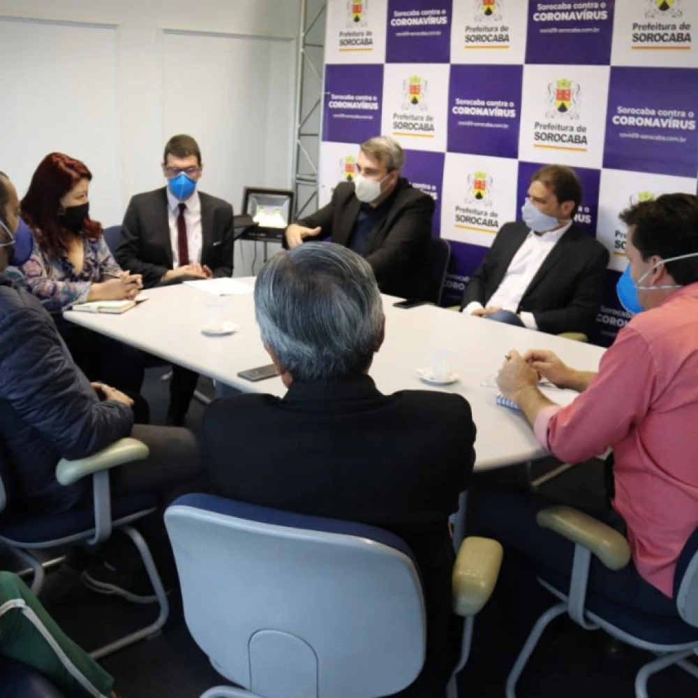 Prefeitura e Associação discutem reabertura da Feira da Barganha
