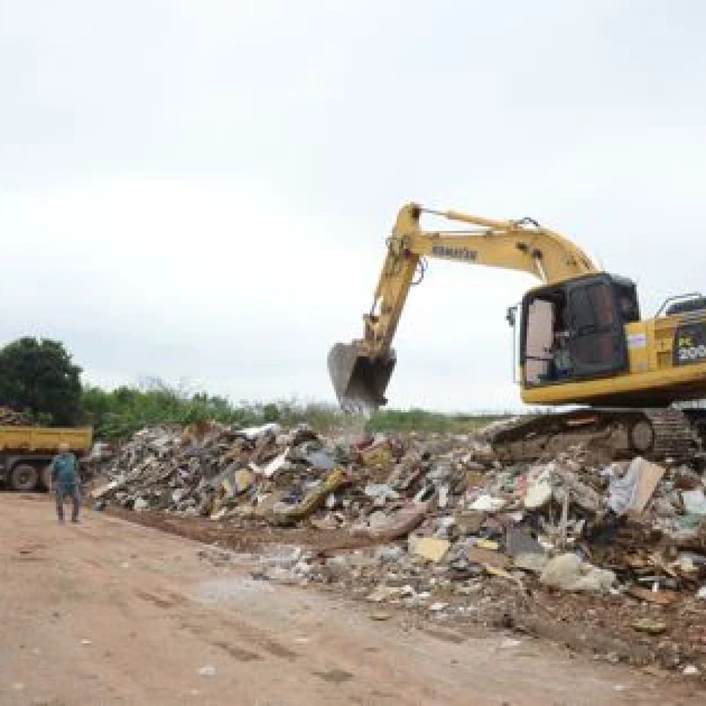 Prefeitura intensifica fiscalização de descarte irregular de entulhos em áreas públicas